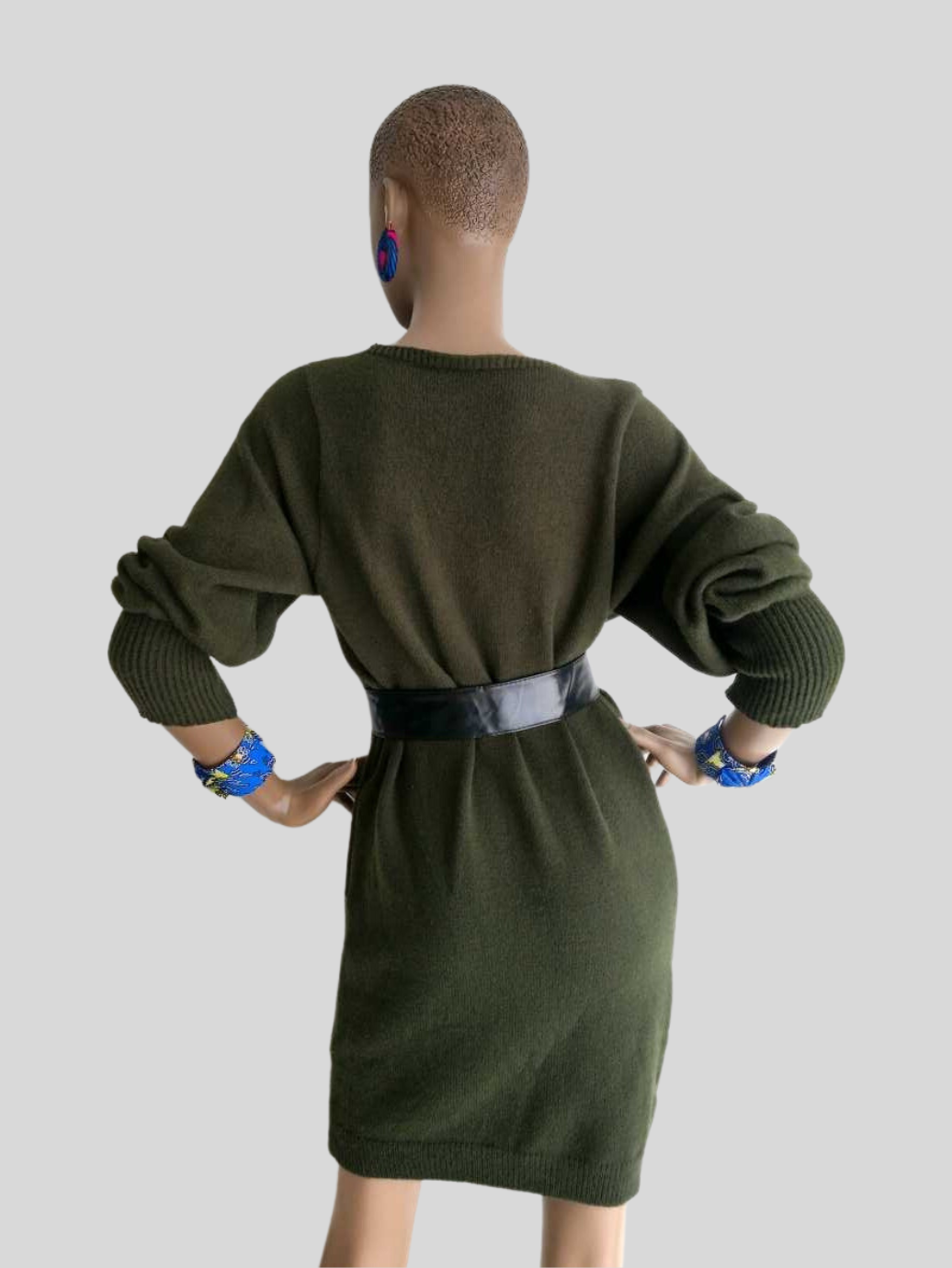 Robe-pull VERT MILITAIRE en laine avec ceinture