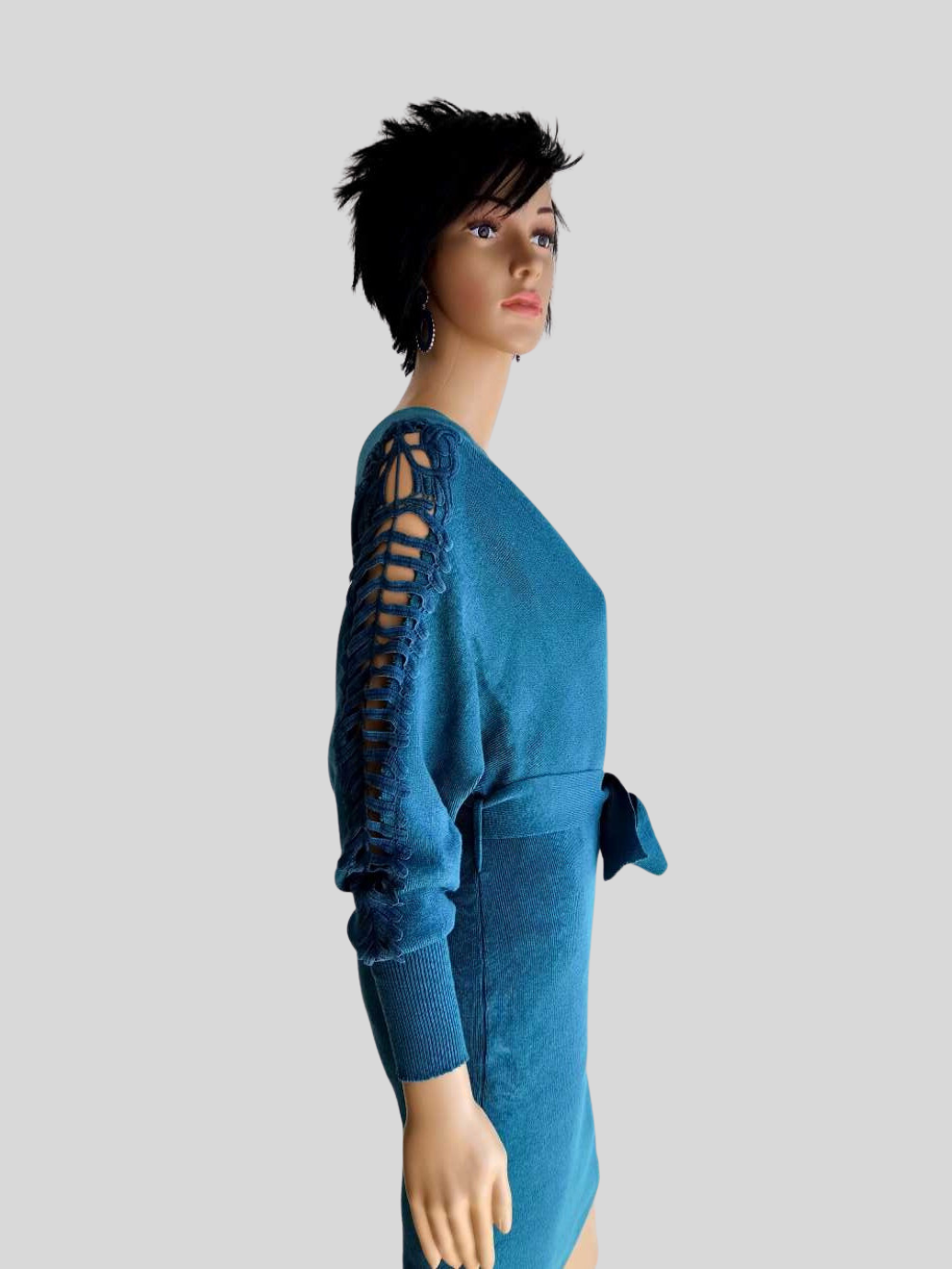 Robe-pull BLEUE cache-cœur en dentelle à nouer