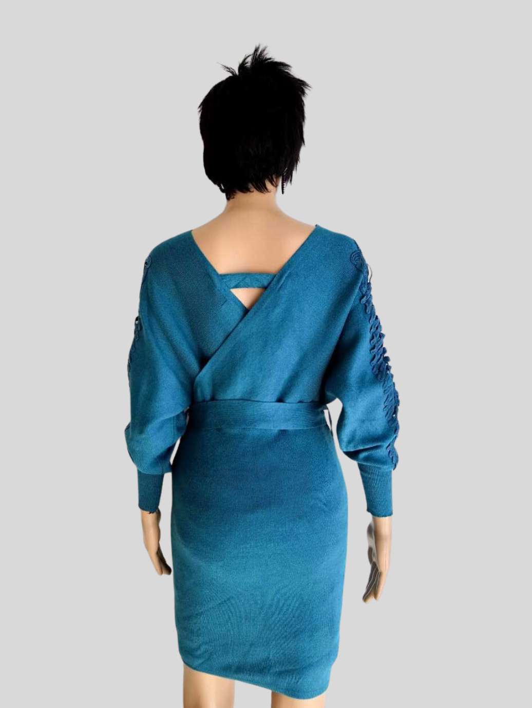 Robe-pull BLEUE cache-cœur en dentelle à nouer