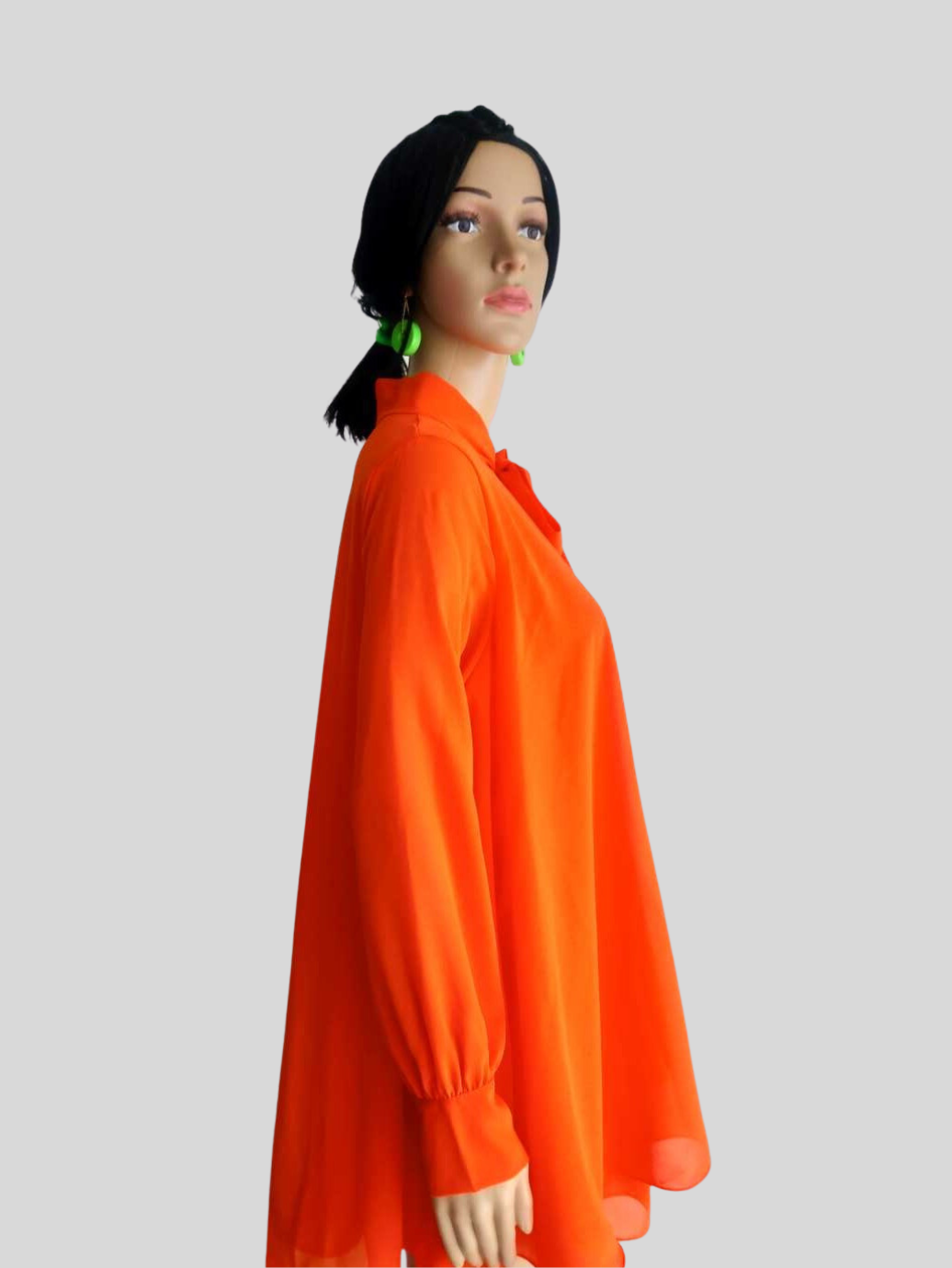 Robe ORANGE à volants avec col lavallière