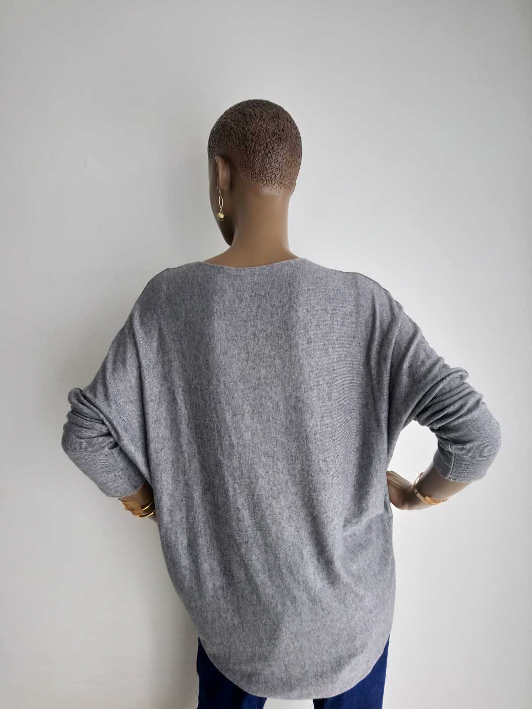 Pull GRIS imprimé à manches chauve souris