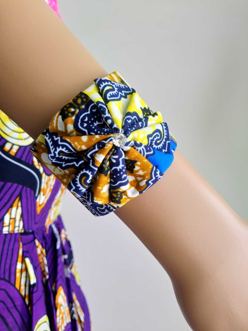 Buesso - Bracelet fait main en pagne WAX jaune/marron pour femmes