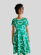 Robe femme verte imprimée mi-longue à motif lettres