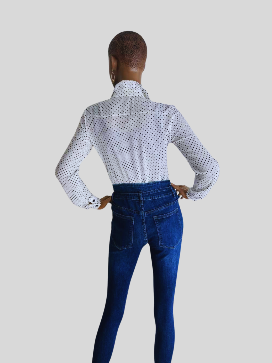 JEANS PUSH UP brut avec ceinture à nouer