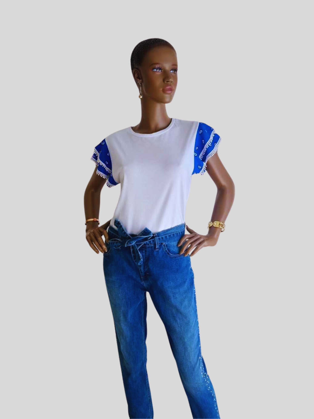 T-Shirt BLEU ELECTRIQUE à volants