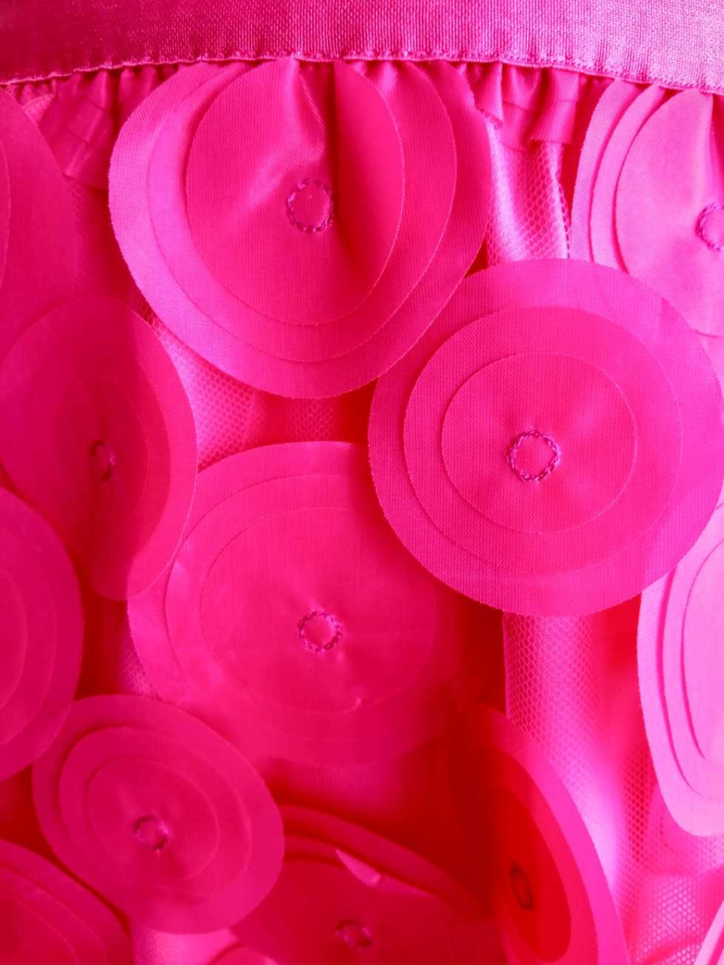Jupe longue en tulle à pois - Rose fuchsia, élégance et féminité assurée