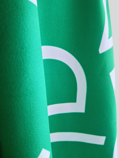 Robe colorée imprimée mi-longue à motif lettres