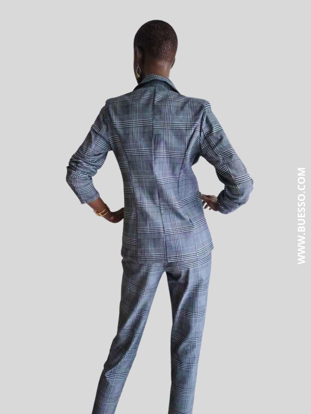Tailleur-pantalon GRIS imprimé à carreaux