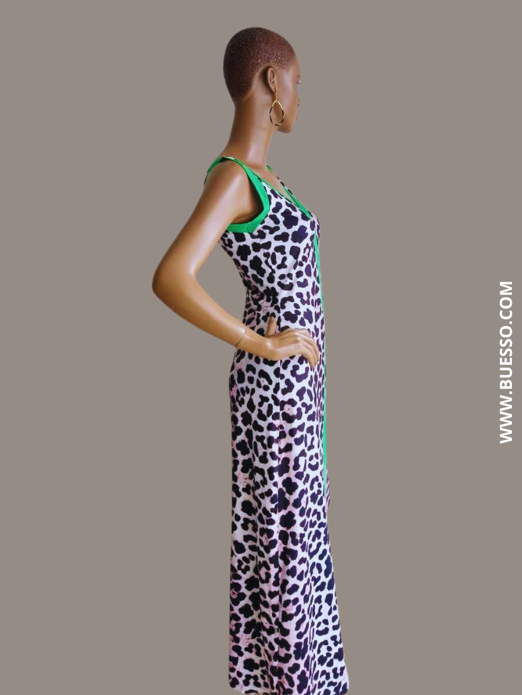 Robe léopard longue avec détails et finitions verts