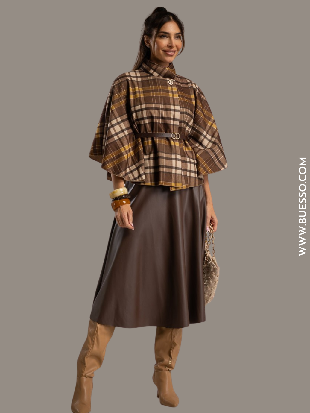 Cape femme à carreaux avec ceinture chocolat