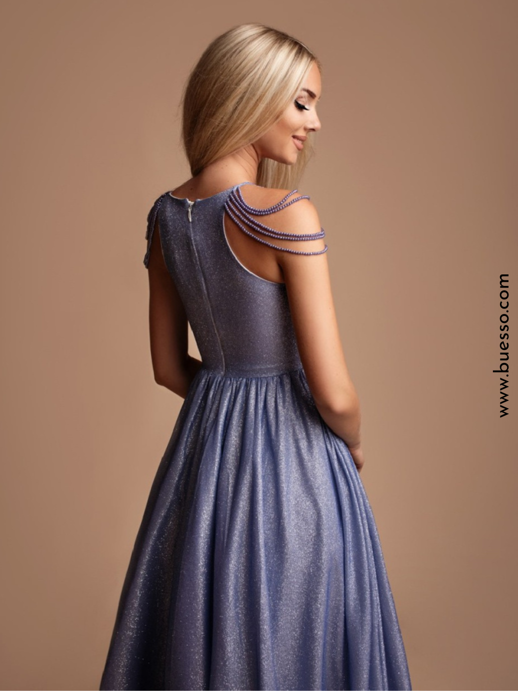 Robe de soirée bleue à Paillettes avec manches à perles