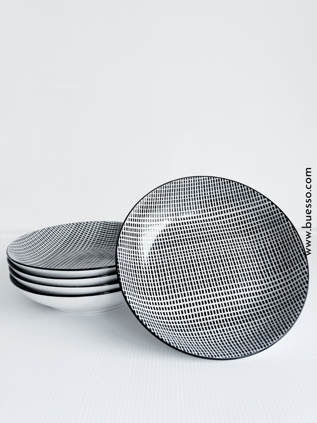 Assiette creuse en porcelaine noir & blanc