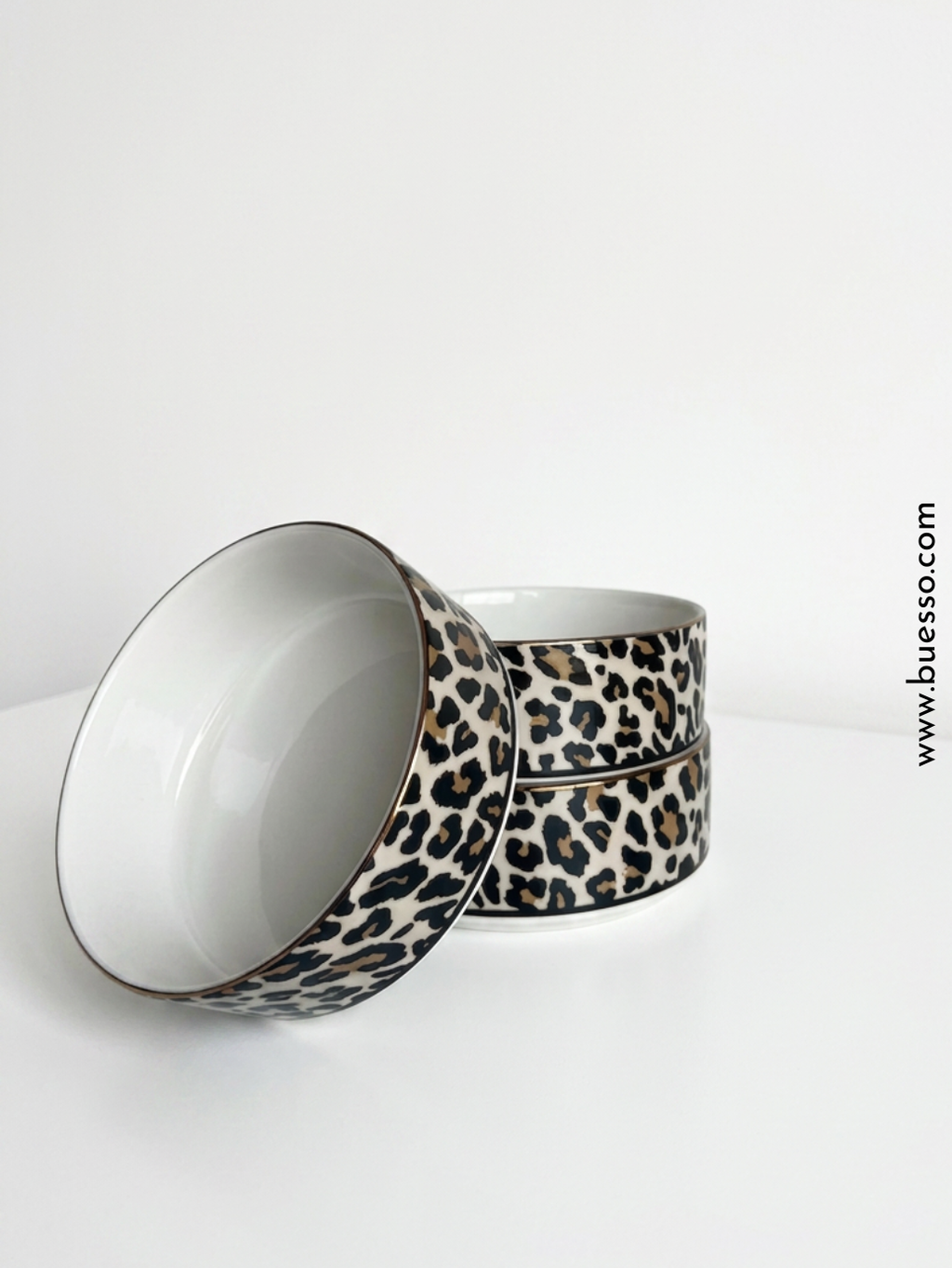 Bol léopard sablé en porcelaine avec liséré doré