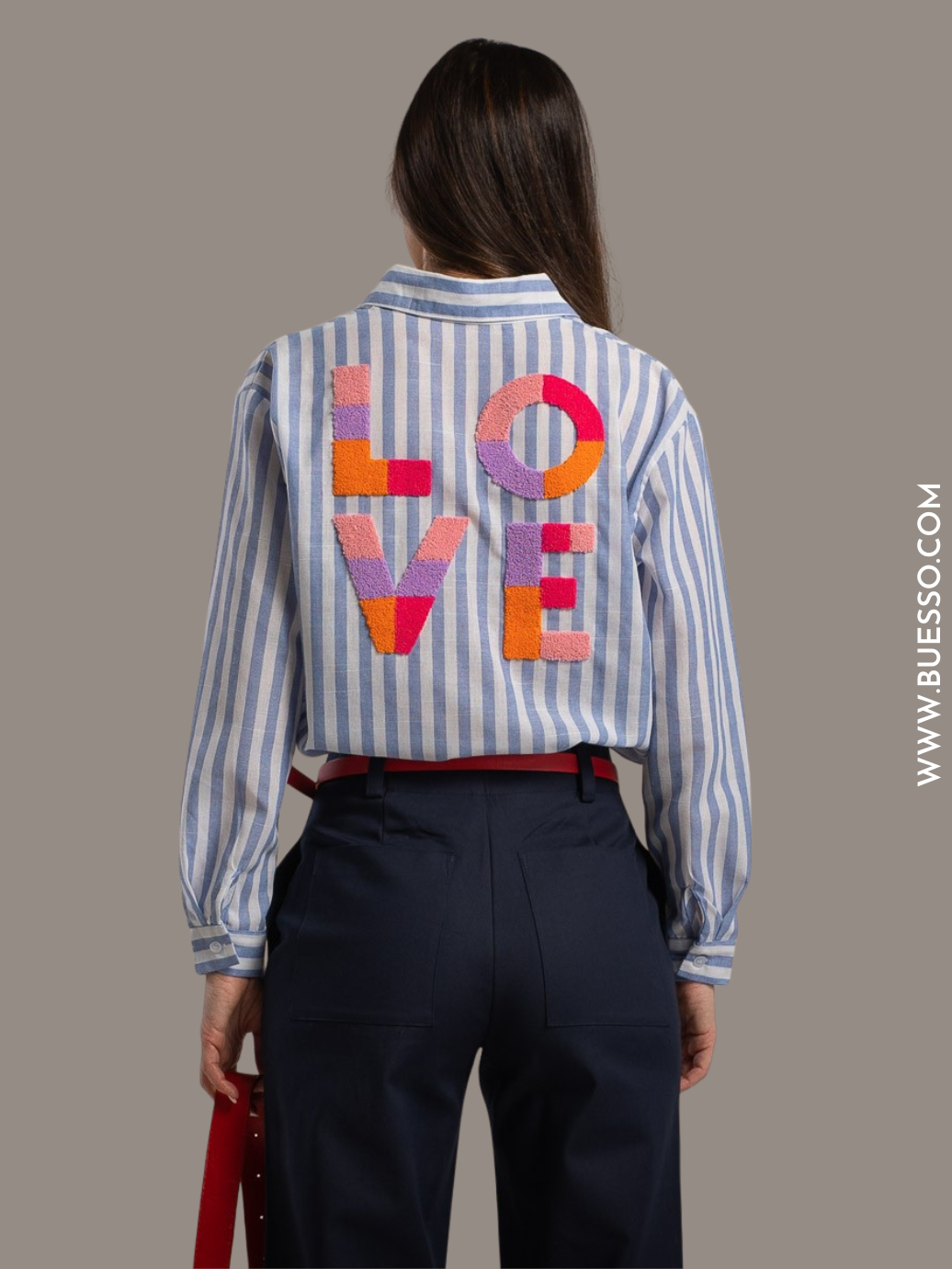 Chemise femme à rayures avec broderie LOVE rose & fuchsia