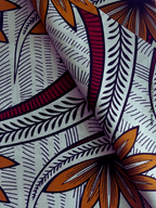 Pagne wax beige aux motifs floraux jaunes