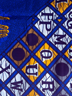 Pagne wax bleu motifs lettres & chiffres en coton