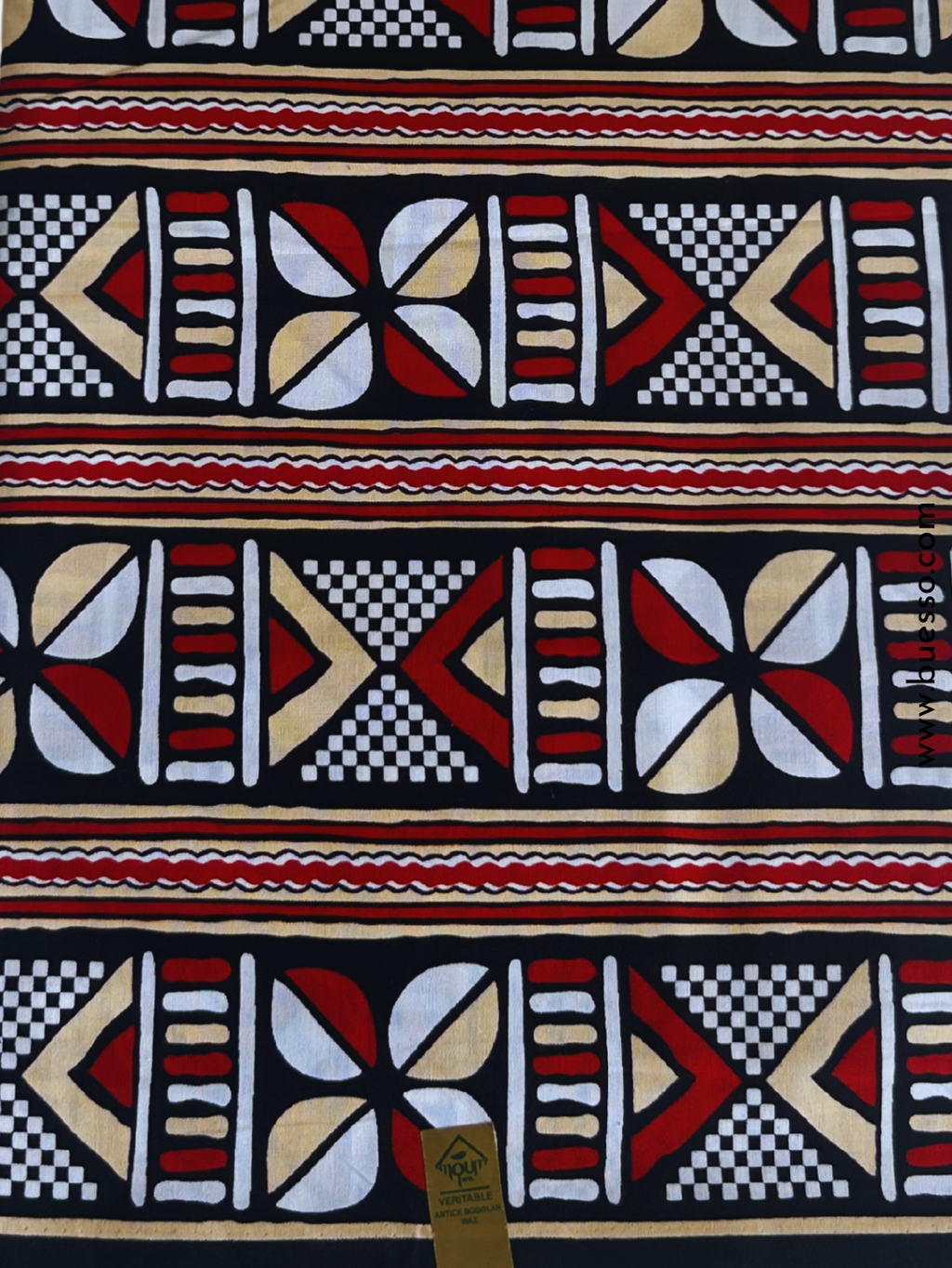 Pagne wax Bogolan rouge/noir motifs graphiques ancestraux africains