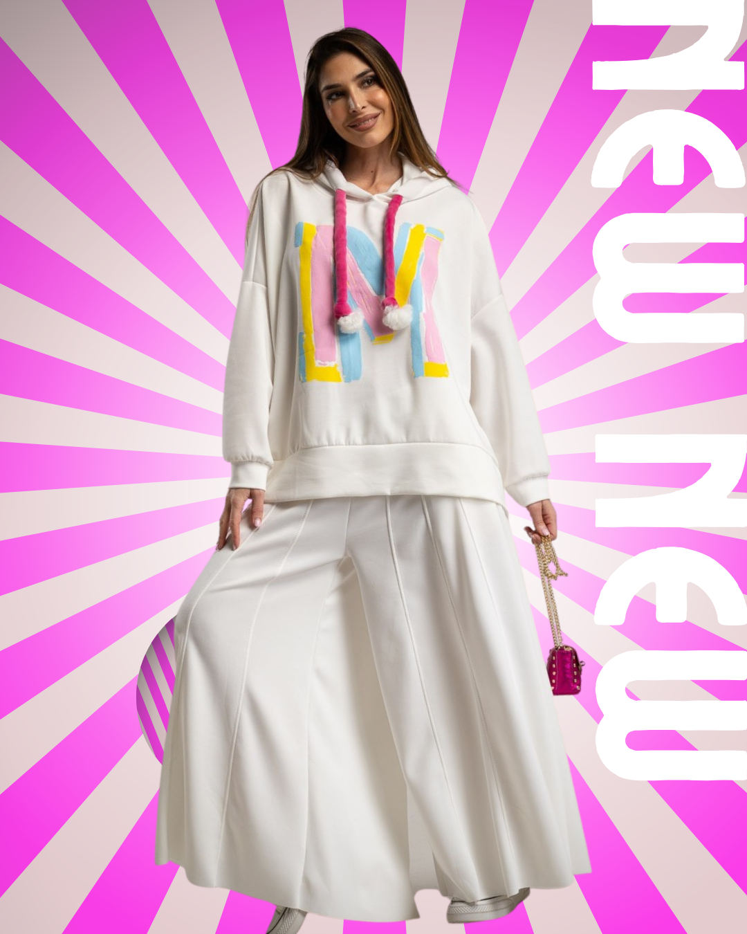 Pull BLANC à capuche oversize motif M multicolore