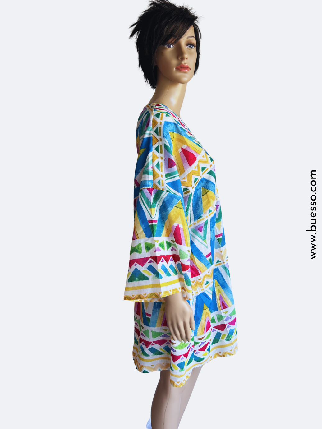 Robe de plage mi-longue multicolore au confort absolu pour vos journées ensoleillées