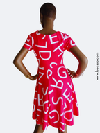 Robe femme rose fuchsia imprimée Alphabet à effet bonne mine