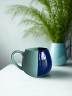 Tasse bicolore vert céladon et bleu avec anse coloré