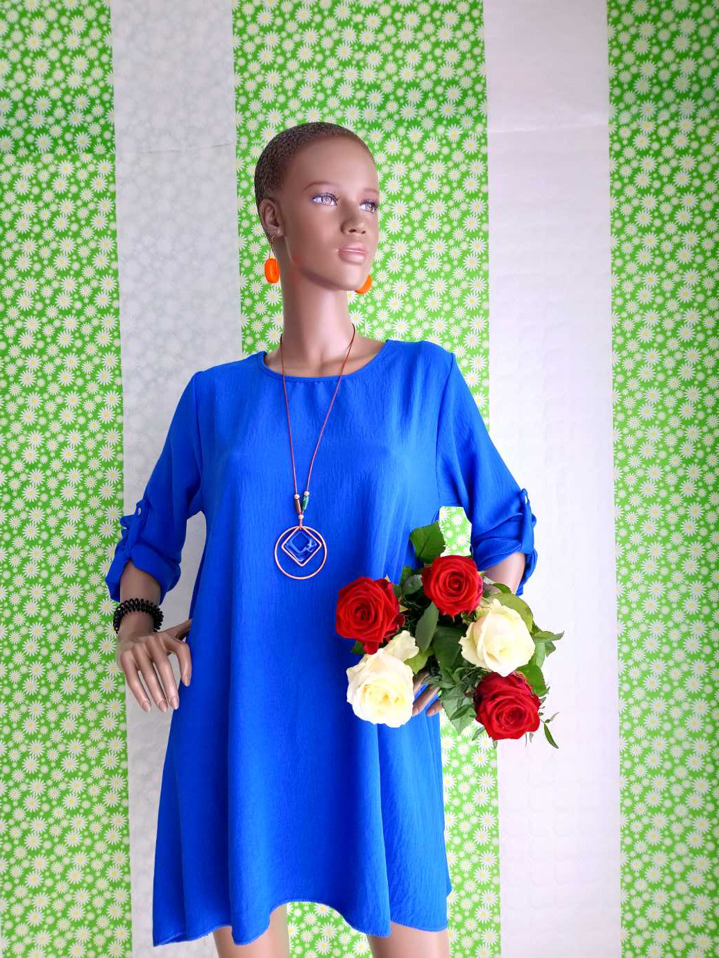 BUESSO - Robe BLEUE ÉLECTRIQUE avec collier