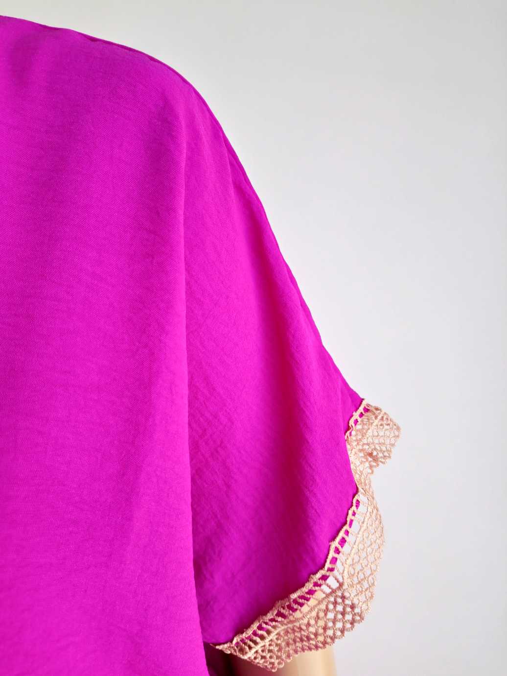 BUESSO - Robe ROSE FUCHSIA avec col en dentelle