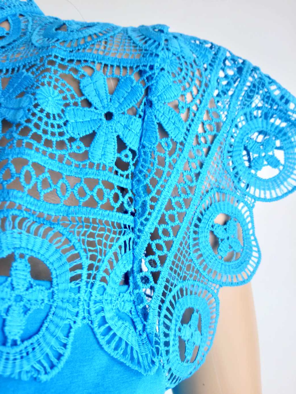 T-shirt BLEU TURQUOISE en dentelle